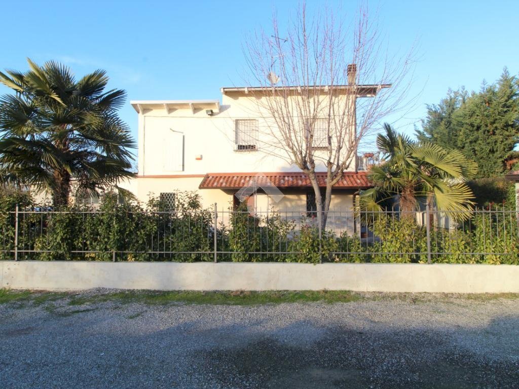 Casa indipendente Via giuseppe mazzini, Cadelbosco di Sopra - foto 3