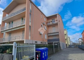 Trilocale Via alla pace, Medesano - foto 6