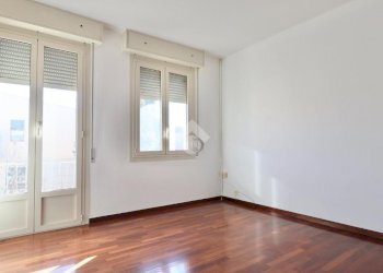 Three-room apartment Via Col di Lana, Reggio nell'Emilia - photo 5