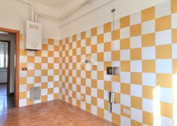 Three-room apartment Via Col di Lana, Reggio nell'Emilia - photo 10