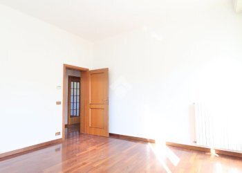 Three-room apartment Via Col di Lana, Reggio nell'Emilia - photo 14