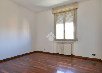 Three-room apartment Via Col di Lana, Reggio nell'Emilia - photo 21