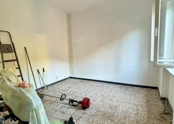 Trilocale VIA SANT' ALBERTO, Genova (zona Sestri Ponente) - foto 2