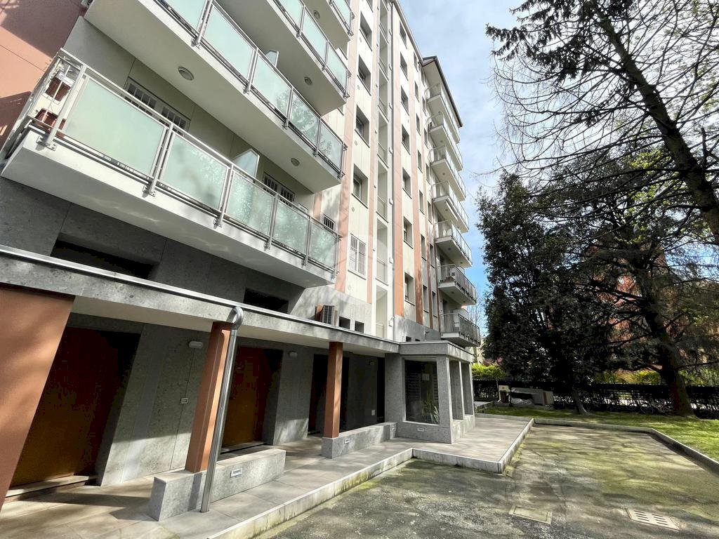 One-room apartment Via Inganni, Milano (neighborhood Inganni) - photo 1