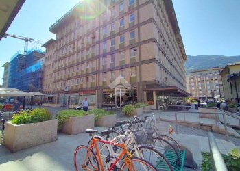 Four-room apartment Via Losanna, Aosta - photo 1