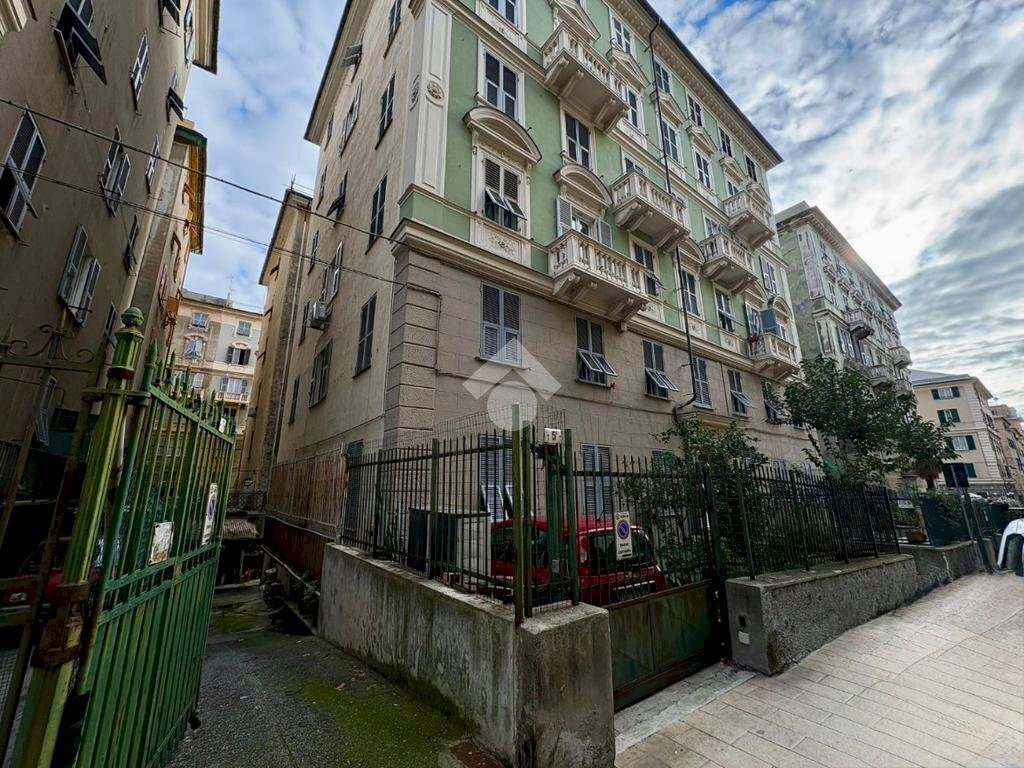 Box Via Dufour, Genova (zona Cornigliano) - foto 1