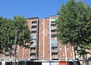 Trilocale Viale Della Repubblica, Bologna (zona San Donato) - foto 1