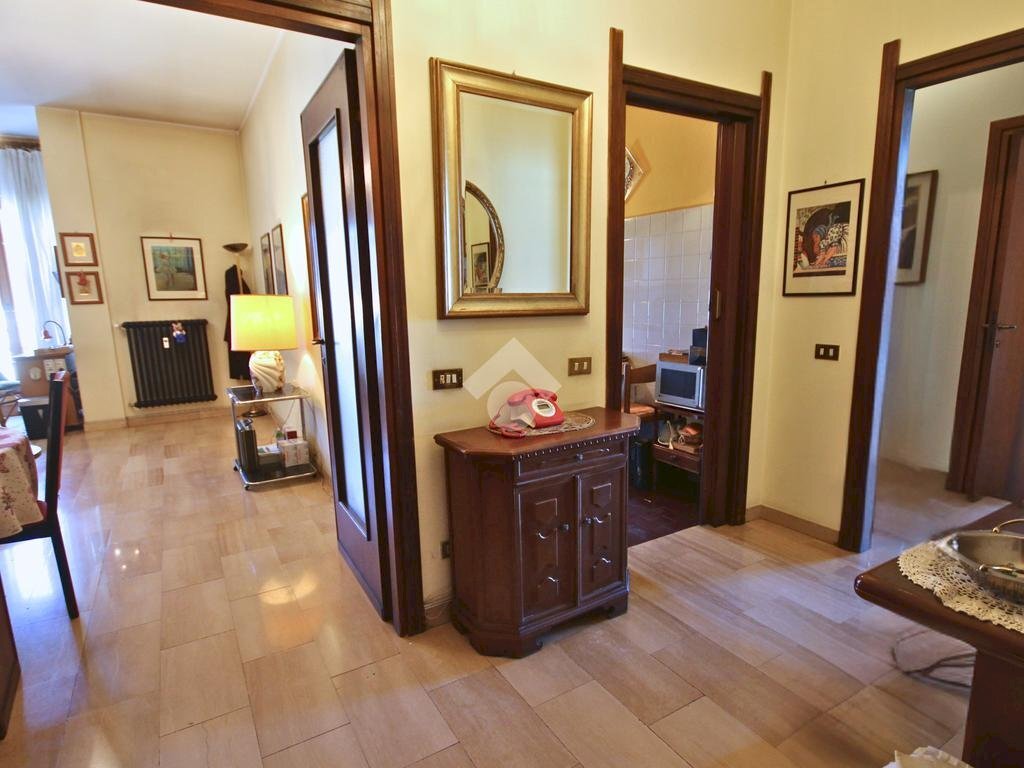Three-room apartment Piazza della Libertà, Cornaredo - photo 3