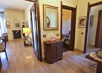 Three-room apartment Piazza della Libertà, Cornaredo - photo 3