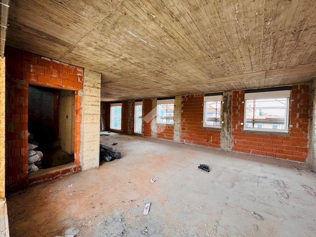 Four-room apartment Via Castelli Fiorenza, Rho - photo 3
