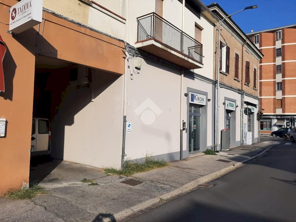 Negozio Via Argine Ducale Via Argine Ducale, Ferrara - foto 2