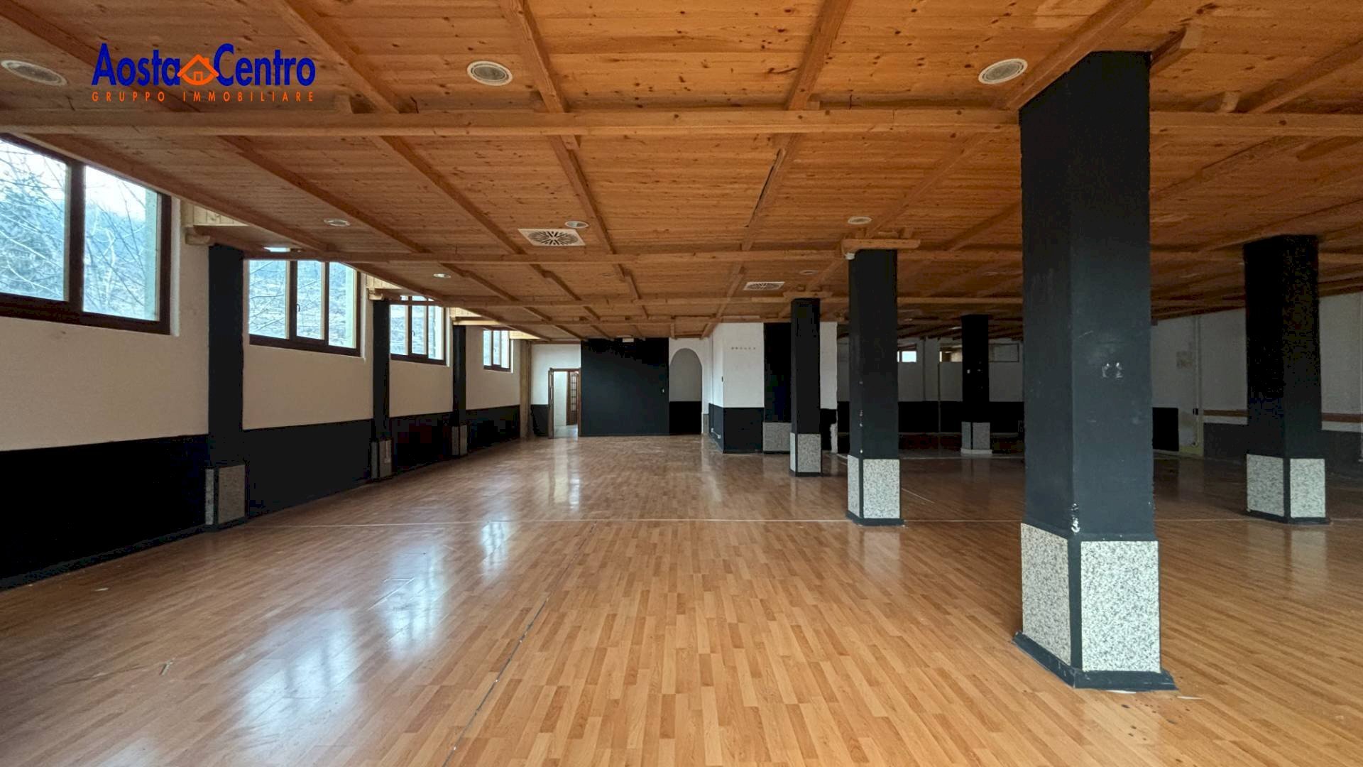 Foto 2 - Capannone Frazione Ferrière
 
57, Aymavilles - foto 2