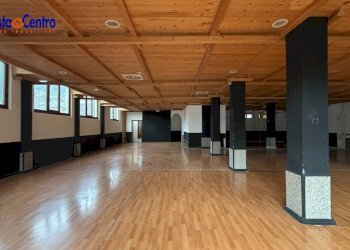 Foto 2 - Capannone Frazione Ferrière
 
57, Aymavilles - foto 2