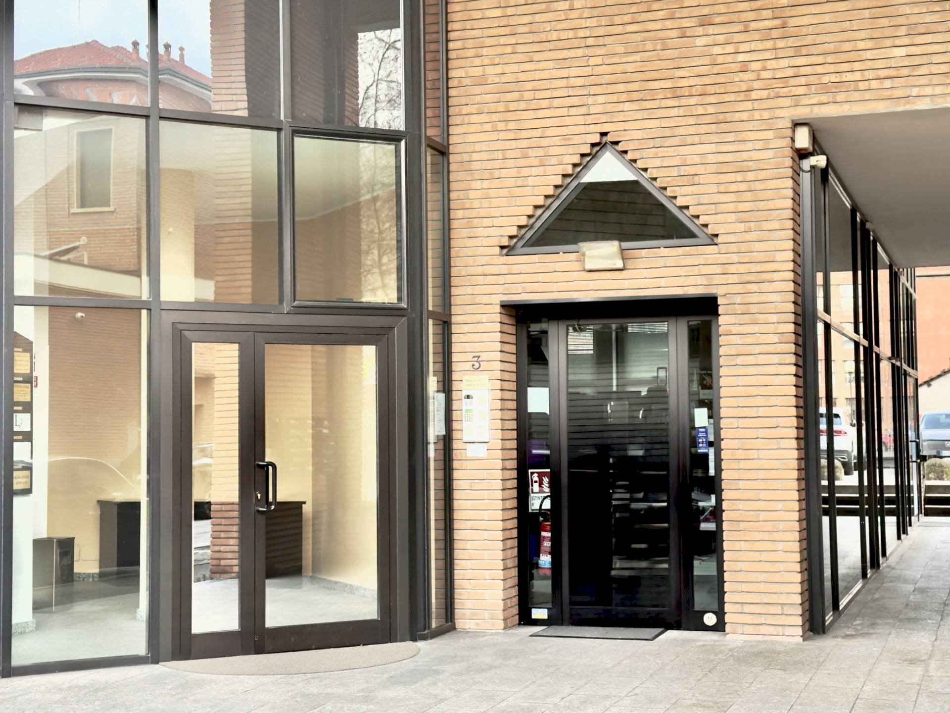 Foto 2 - Office Viale Carlo Porta, Gallarate - photo 2