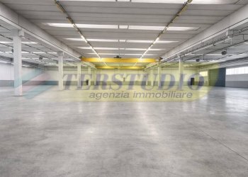 Foto 3 - Capannone via giuseppe Garibaldi
 
snc, Calusco d'Adda - foto 3