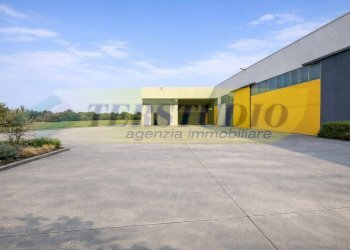 Foto 5 - Capannone via giuseppe Garibaldi
 
snc, Calusco d'Adda - foto 5