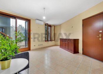 Soggiorno - Trilocale Via dei Mille
 
14, Vimercate - foto 4