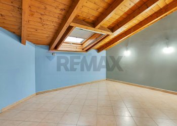 Locale piano superiore - Trilocale Via dei Mille
 
14, Vimercate - foto 30