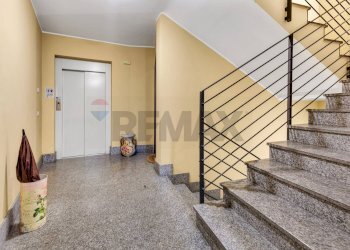 Pianerottolo condominiale - Trilocale Via dei Mille
 
14, Vimercate - foto 31