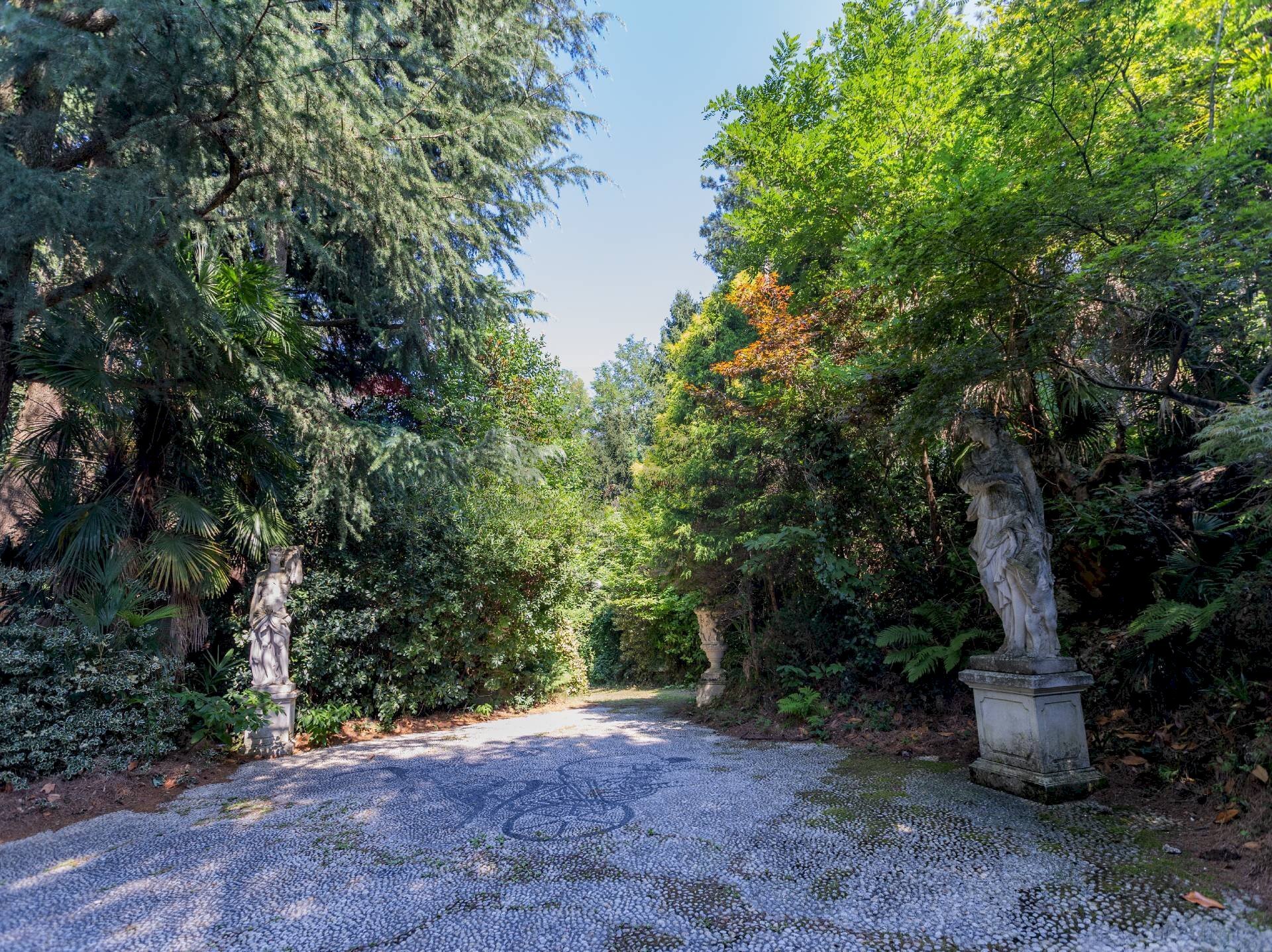 Giardino - Villa ALPI
 
4, Merate - foto 2