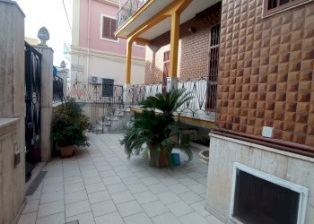 Terrazza - Trilocale Via Ugo Foscolo
 
175, Bari - foto 7