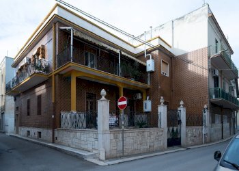 Edificio all\'aperto - Trilocale Via Ugo Foscolo
 
175, Bari - foto 1