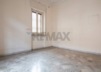 Stanza vuota - Trilocale Via Ugo Foscolo
 
175, Bari - foto 4