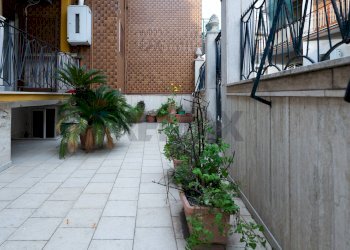 Terrazza - Trilocale Via Ugo Foscolo
 
175, Bari - foto 13