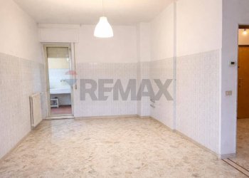 Stanza vuota - Appartamento Via Virgilio
 
79, Triggiano - foto 8