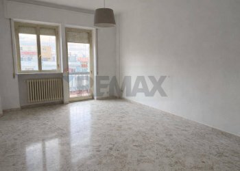 Stanza vuota - Appartamento Via Virgilio
 
79, Triggiano - foto 13