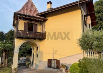 Casa all\'aperto - Villa Via Pessina
 
7, Viggiù - foto 6