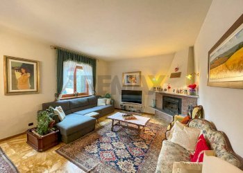 Soggiorno - Villa Via Pessina
 
7, Viggiù - foto 14