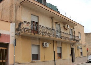 Edificio all\'aperto - Quadrilocale VIA VALENTI
 
70, Valderice - foto 2