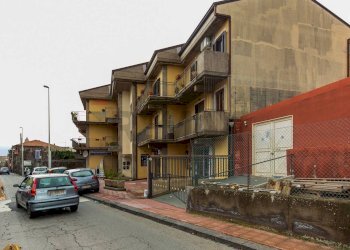 Edificio all\'aperto - Appartamento Via Nicolosi
 
49, Belpasso - foto 2