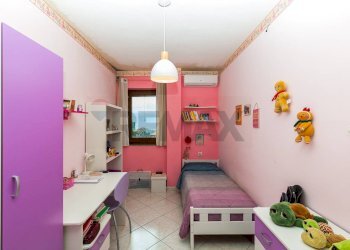 Camera / camera da letto - Appartamento Via Nicolosi
 
49, Belpasso - foto 32