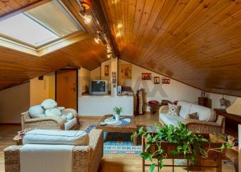 Soggiorno - Appartamento Via Nicolosi
 
49, Belpasso - foto 36