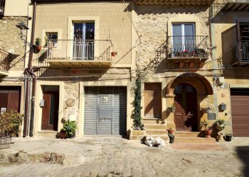 Casa all\'aperto - Independent house via gesù maria
 
17, Piazza Armerina - photo 1