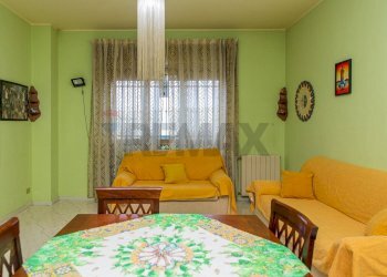 Sala da pranzo - Appartamento Via Francesco Petrarca
 
10, Mascalucia - foto 6