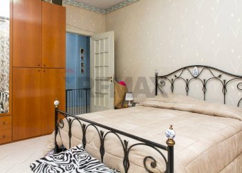 Camera / camera da letto - Appartamento Via Francesco Petrarca
 
10, Mascalucia - foto 13