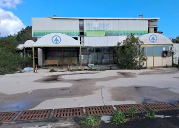 Edificio all\'aperto - Commercial Premises Via Poggio Del Lupo
37, Misterbianco - photo 23