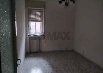 Stanza vuota - Appartamento Viale Dante Alighieri
 
12, Caltagirone - foto 18