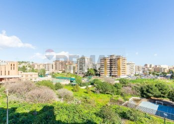 Edificio all\'aperto - Trilocale Via San Filippo Neri
 
18, Catania - foto 3