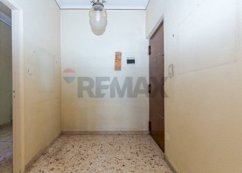 Hall / corridoio - Trilocale Via San Filippo Neri
 
18, Catania - foto 19