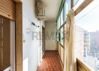 Hall / corridoio - Trilocale Via San Filippo Neri
 
18, Catania - foto 30