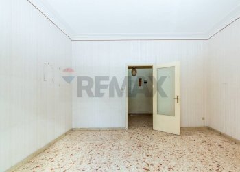 Stanza vuota - Trilocale Via San Filippo Neri
 
18, Catania - foto 34