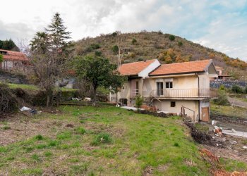 Casa all\'aperto - Villa Via Cosenza
 
Snc, Trecastagni - foto 5