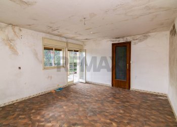 Stanza vuota - Villa Via Cosenza
 
Snc, Trecastagni - foto 28