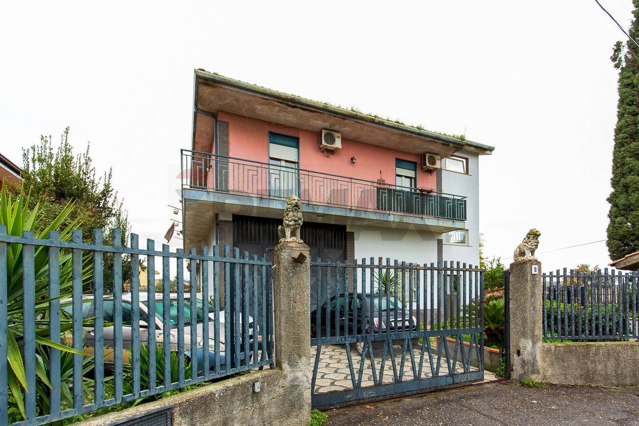 Casa all\'aperto - Trilocale Via delle Ciliegie
 
21, San Giovanni la Punta - foto 1