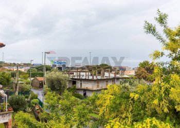 Edificio all\'aperto - Trilocale Via delle Ciliegie
 
21, San Giovanni la Punta - foto 28