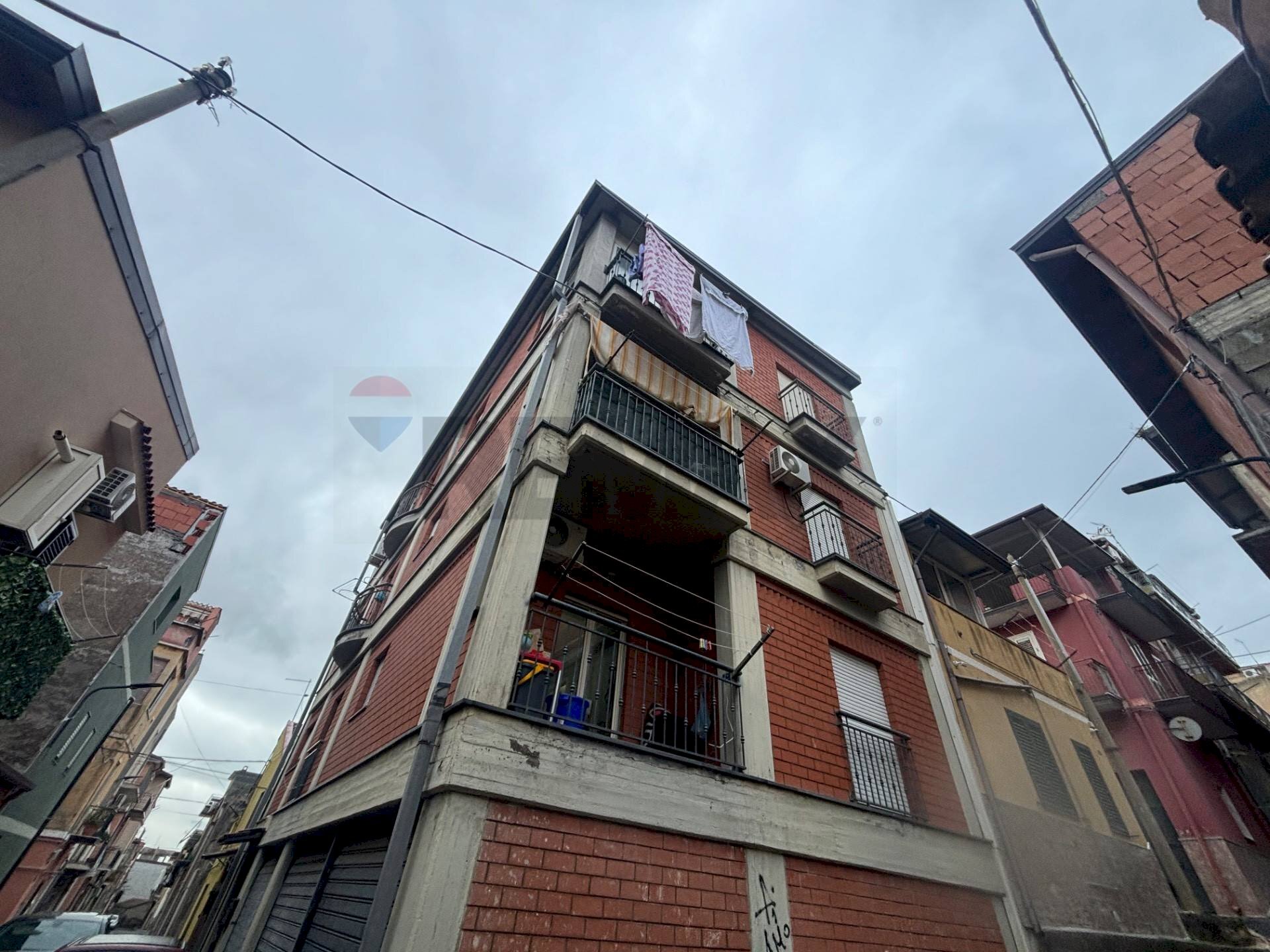 Edificio all\'aperto - Quadrilocale Via Gorizia
 
24, Adrano - foto 3